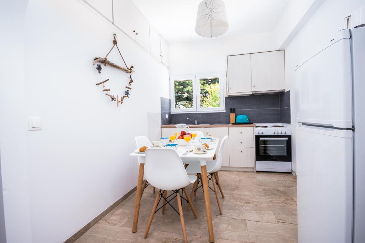Irini Apartments And Studios Agios Gordios  Exterior photo