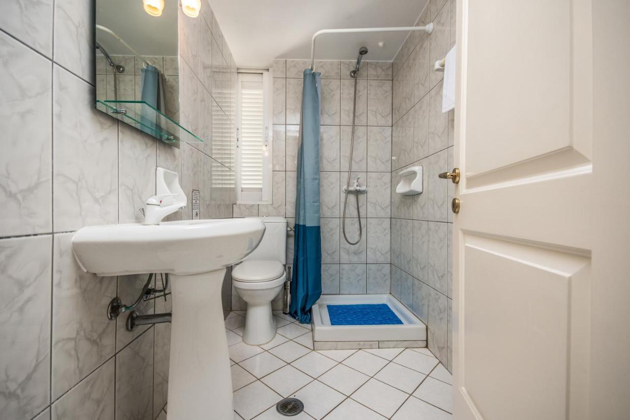 Irini Apartments And Studios Agios Gordios  Exterior photo