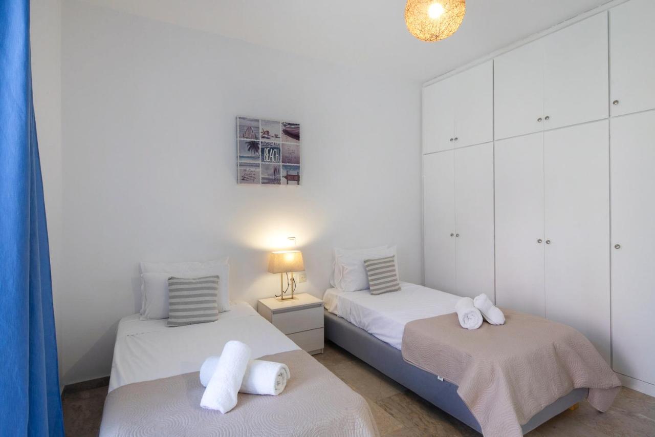 Irini Apartments And Studios Agios Gordios  Exterior photo