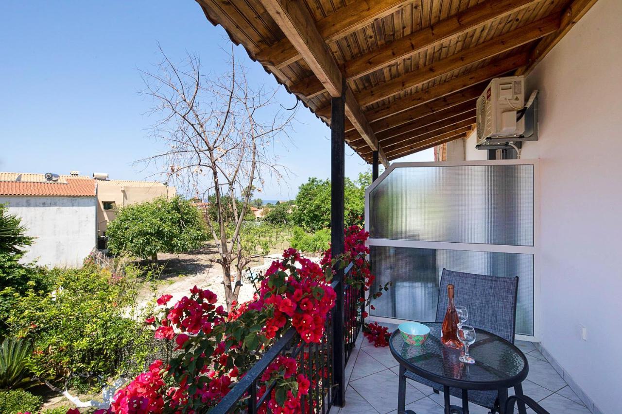 Irini Apartments And Studios Agios Gordios  Exterior photo