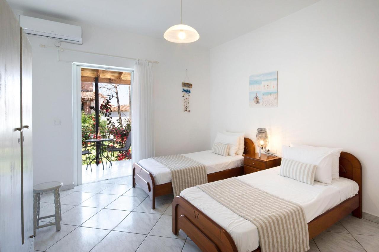 Irini Apartments And Studios Agios Gordios  Exterior photo